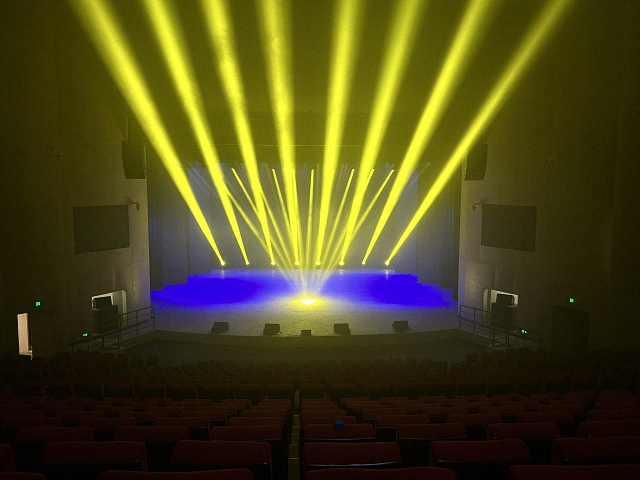 四川天府新區綜合高級中學劇場舞臺燈光、音響、LED屏與舞臺機械幕布系統工程交付，學校歌唱比賽璀璨啟幕